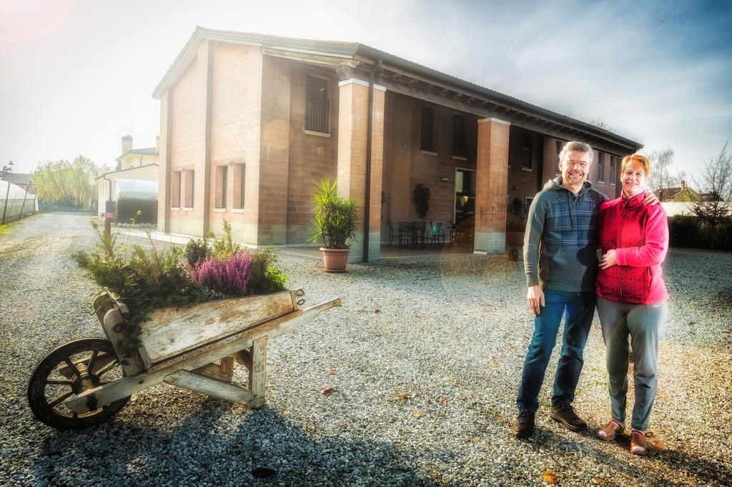 Agriturismo B&B Il Girasole 오리아고디미라 객실 사진